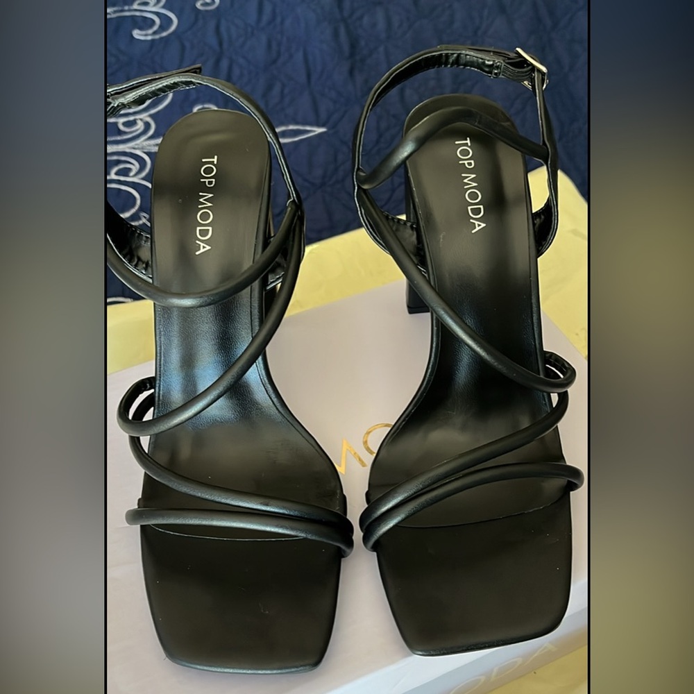 TOP Moda Black Strappy Heels